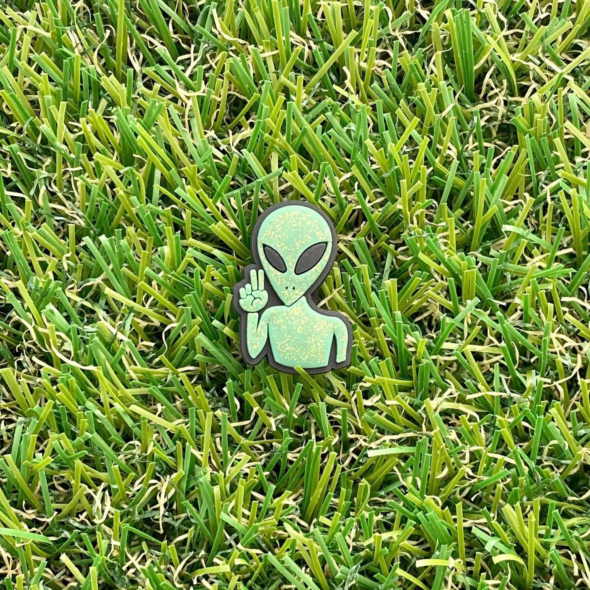 Alien Peace Clog Charms | Video Game Clog Charms | Fashion Charms | Clog Accessories | Bracelet Charms | Sports Clog Charms - SarenaTealDesigns